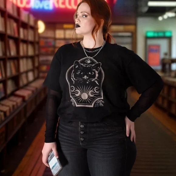 TORRID Nightfall Oversized Mystical Cat Head Graphic Tee NWT Size 2X - Picture 8 of 15